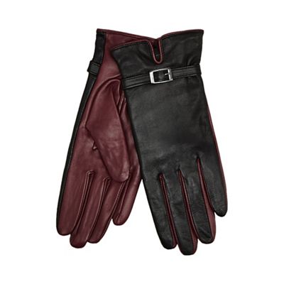 Black buckle detailed leather gloves
